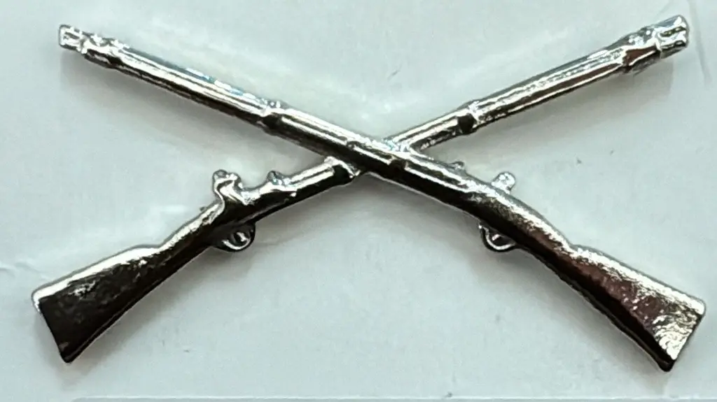 [7453071139514] PIN FUSILITO PLATEADO                                               