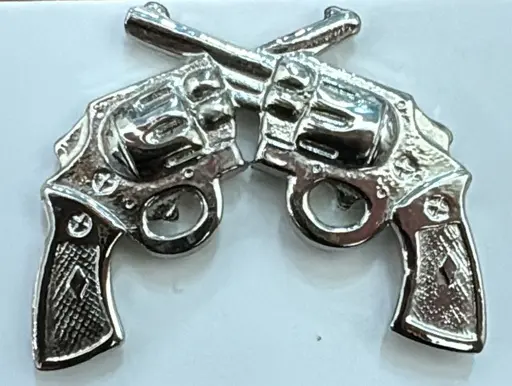 [7453071139491] PIN PISTOLITA PLATEADO